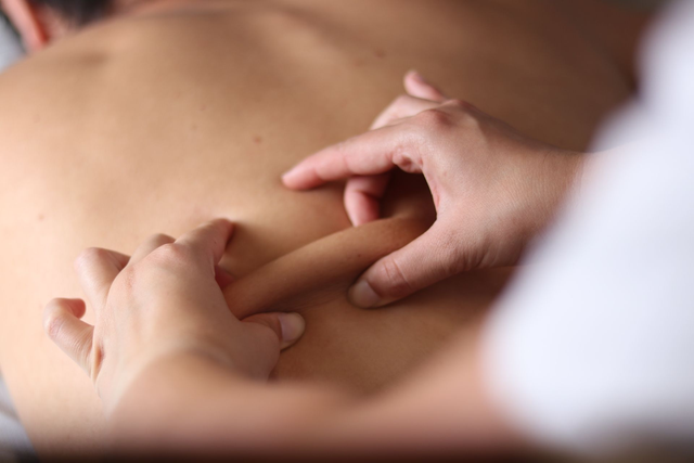 Massaggio Decontratturante