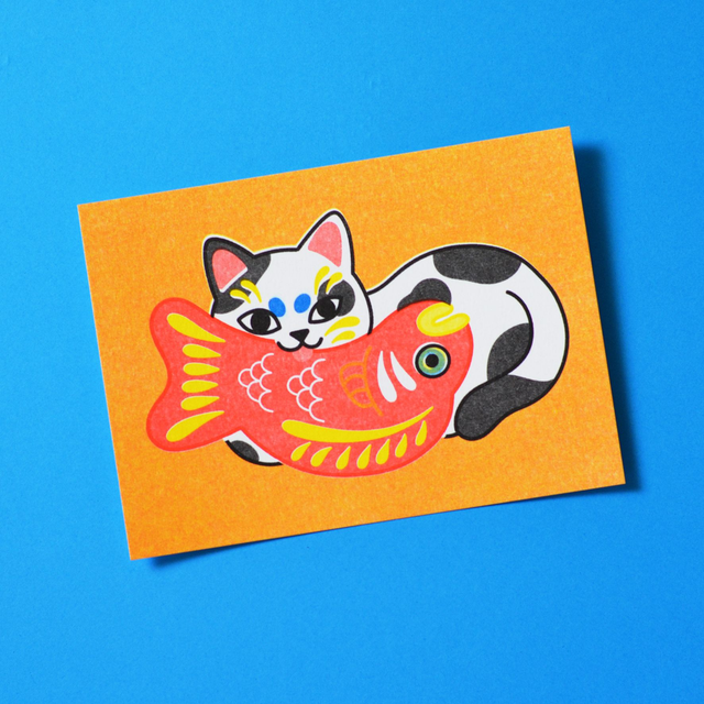 Carte postale RISO série mini jouets folklorique du Japon : Sakana neko orange