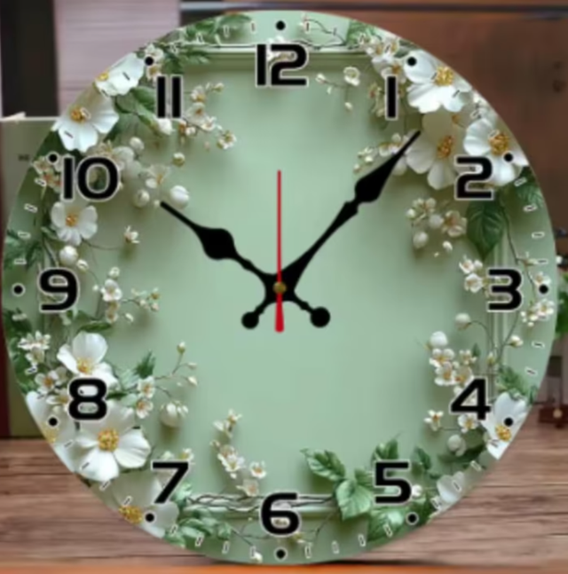 Ronde wandklok van hout analoge Groene Krans (25cm)