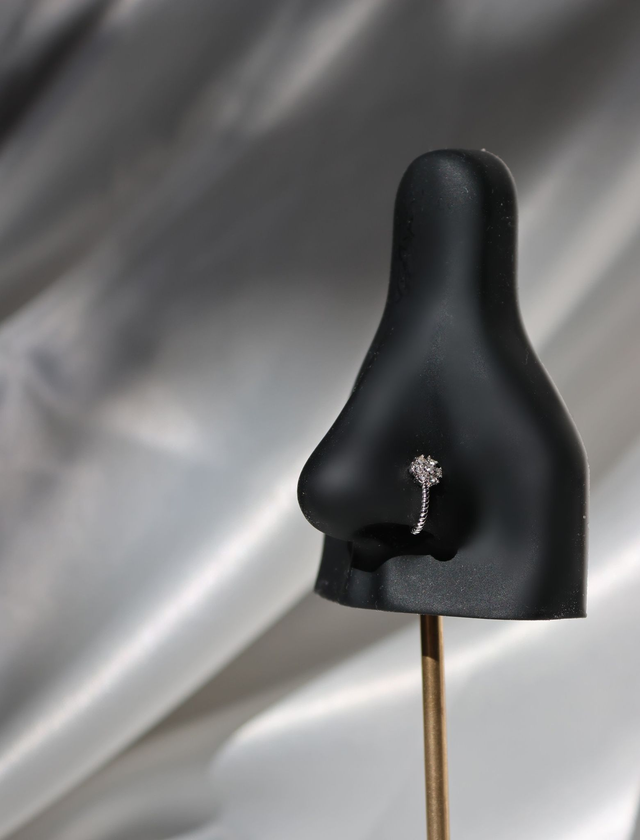 Faux piercing de nez Flory argent
