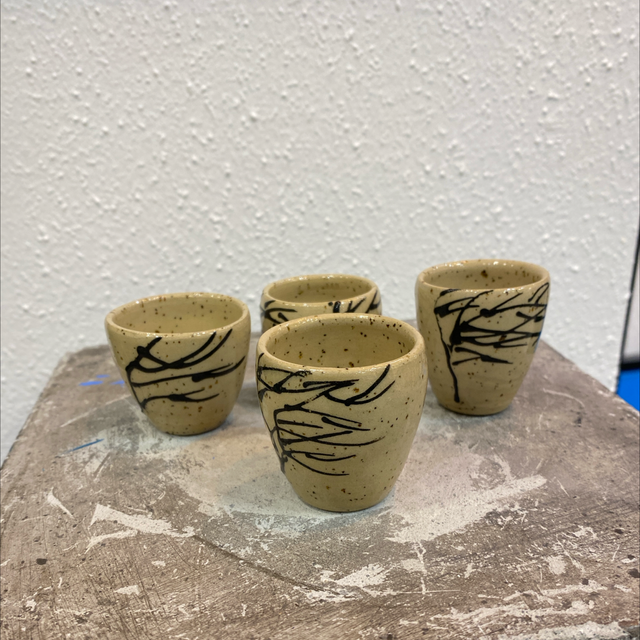 “Vestenvind” snapsebæger af Inge Stendys 