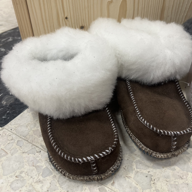 CHAUSSON ENFANT EN PEAU DE MOUTON 