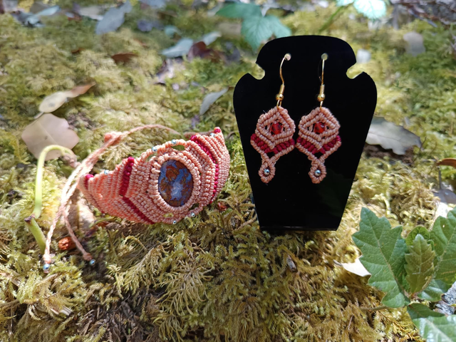 Parure avec agate de Hongrie 