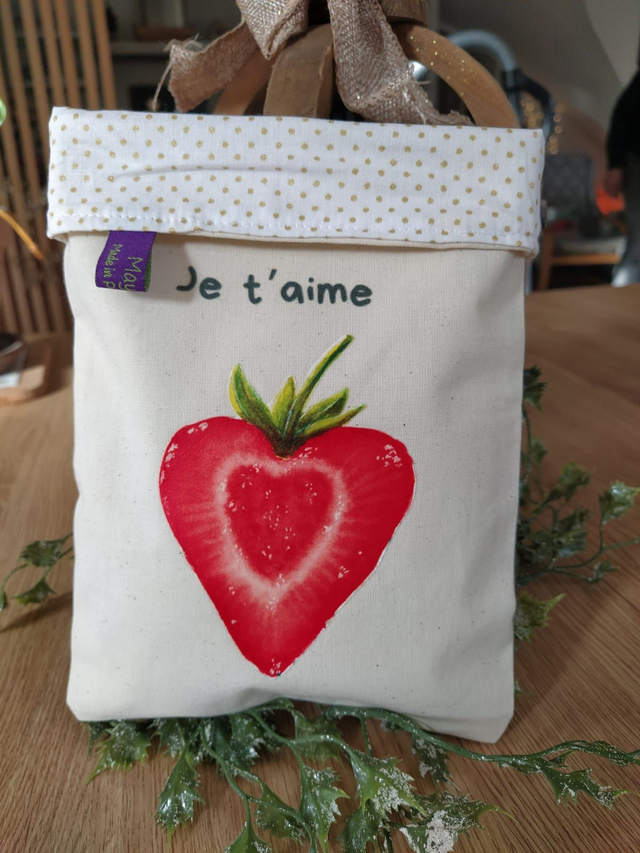 Pochette à livre petit modèle - Fraise je t'aime