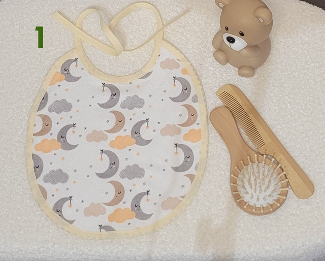 Bavoir liens Baby marron et ocre