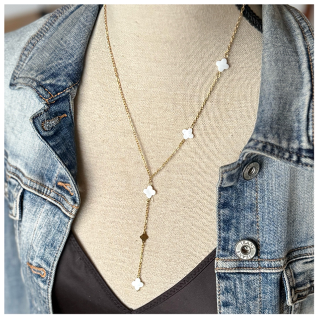 Collier trèfles forme chapelet