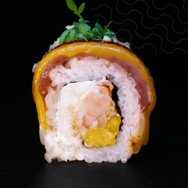 #16 Roll De Queso Atún y Langostino Tempura