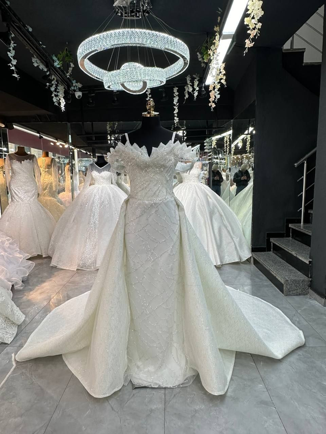 Robe de Mariée Sirène Col Bateau à Paillettes / Réf : RMS80