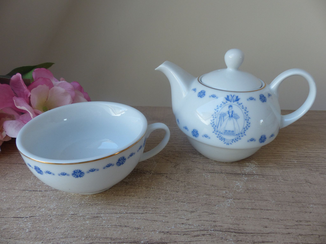 Ensemble Théière Égoïste Romantique avec 2 Tasses – Motif Floral Princesse/Duchesse – Service à Thé Vintage