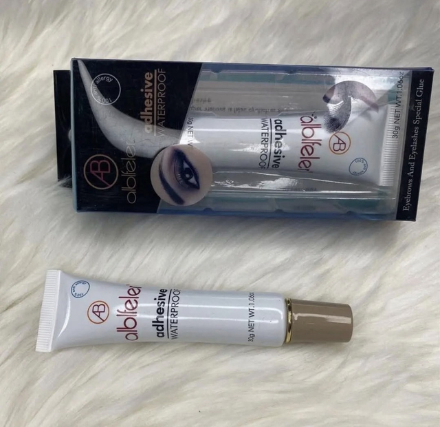 Colle à faux cils Adhésif et waterproof 
