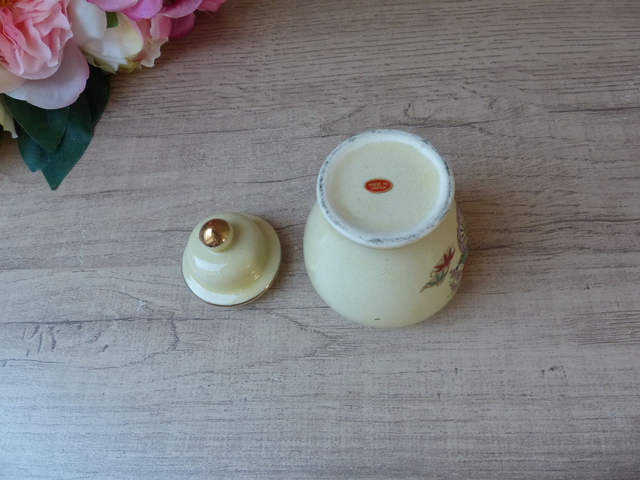 Petit pot à gingembre japonais en porcelaine, pot à gingembre oriental avec couvercle, pot à épices du Japon, ginger jar home decor