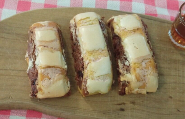 BISCOTTI ALLA AMARENA Confezione 1 kg