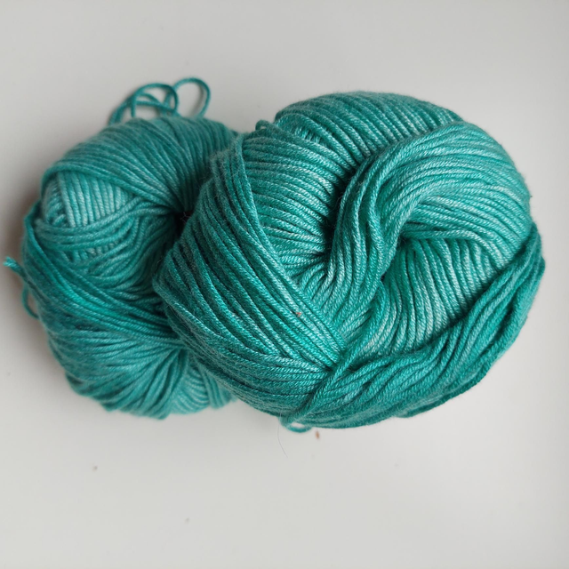 A personnaliser : petit châle ou écharpe vert émeraude 