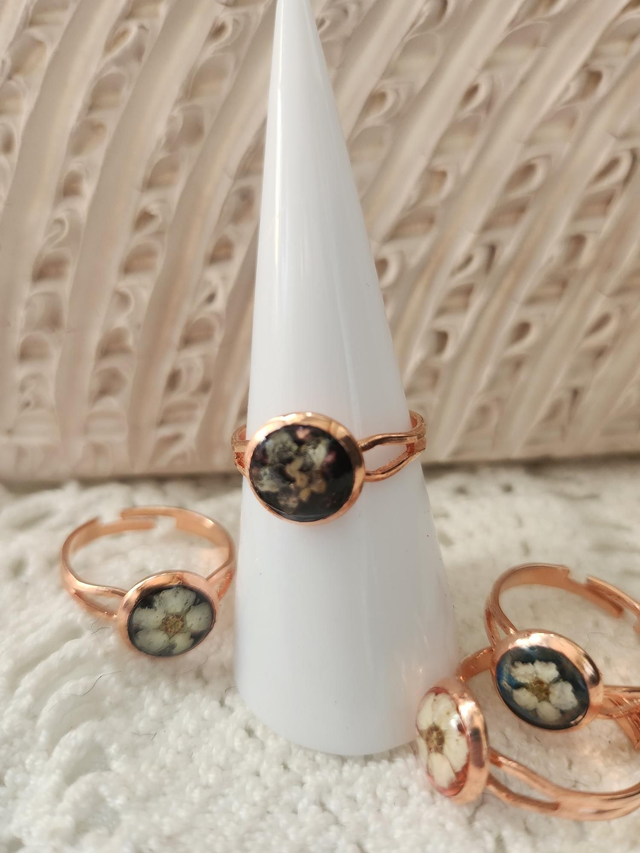 Bague fleur de sureau fond noir