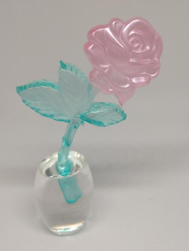 Rose avec support vase