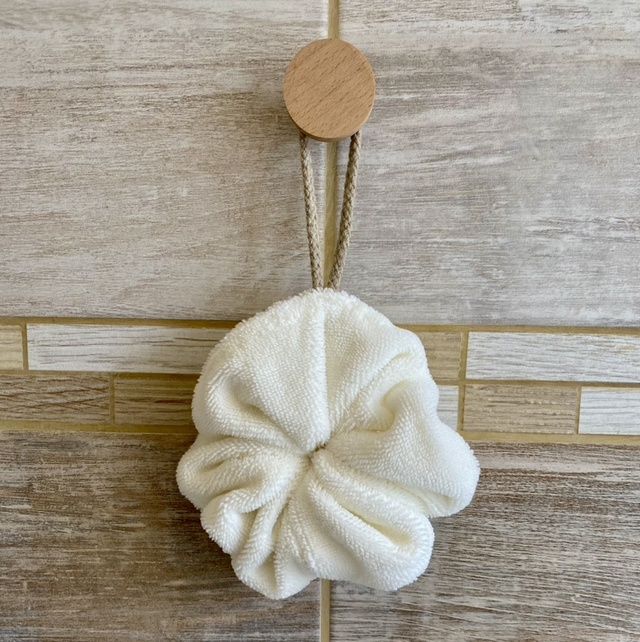 La fleur de douche Blanche