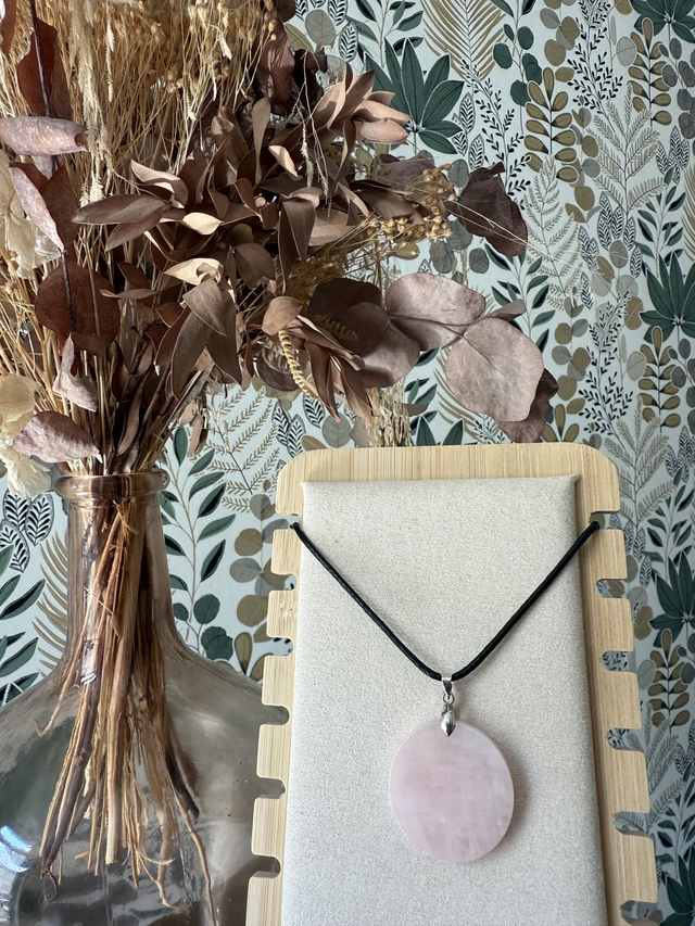 Collier Pendentif en Quartz rose sur Cordon noir ou Chaine inox