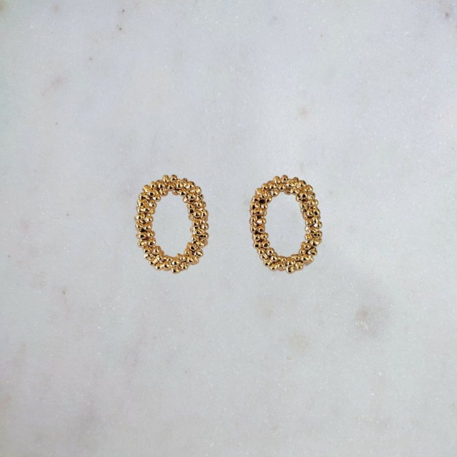 Puces d&#039;oreilles Alice