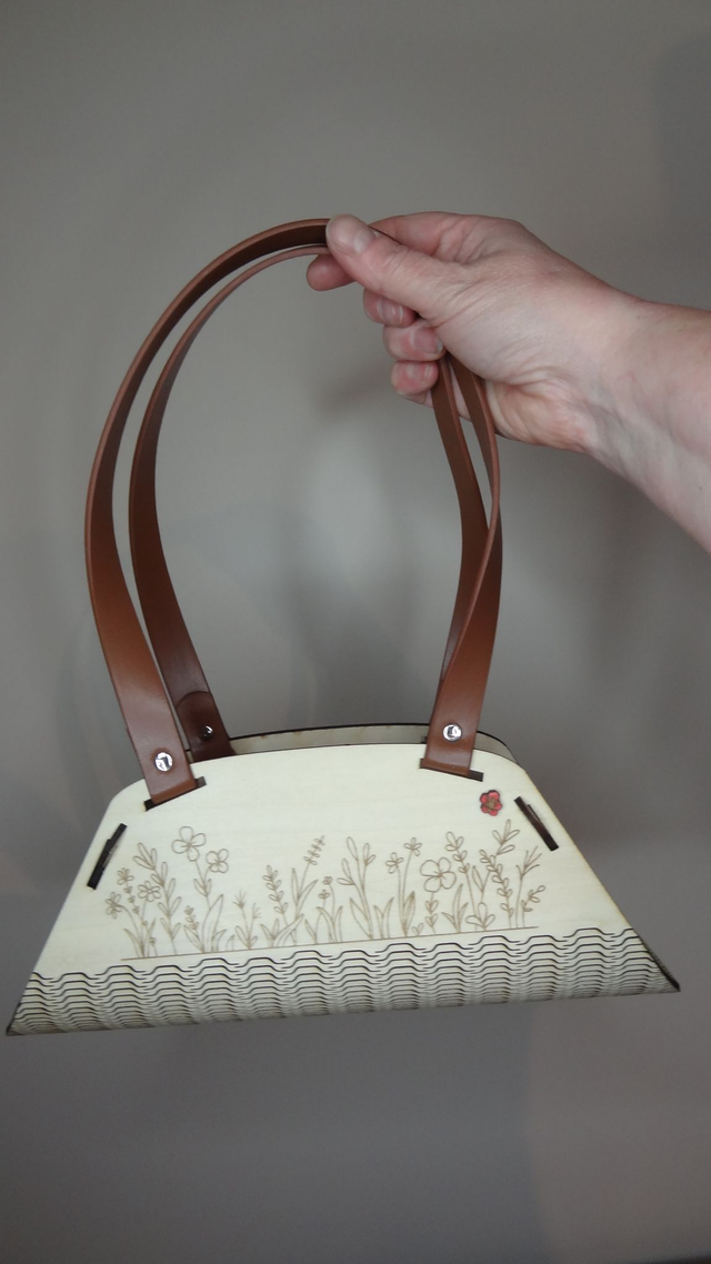 Sac en bois de soirée champêtre