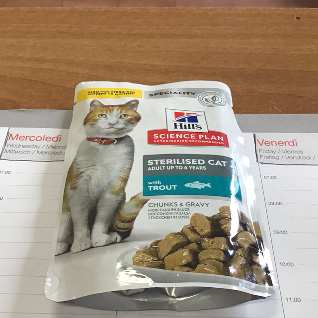 HILL’S STERILISED CAT TROTA 052742376707