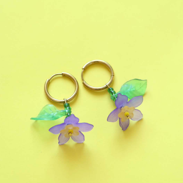 Boucles d'oreilles Fleurs Tombantes Violettes
