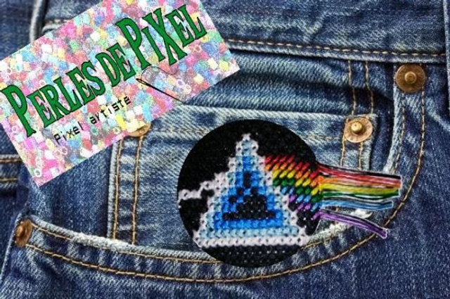 Pink Floyd Badge ou porte clé brodé à la main