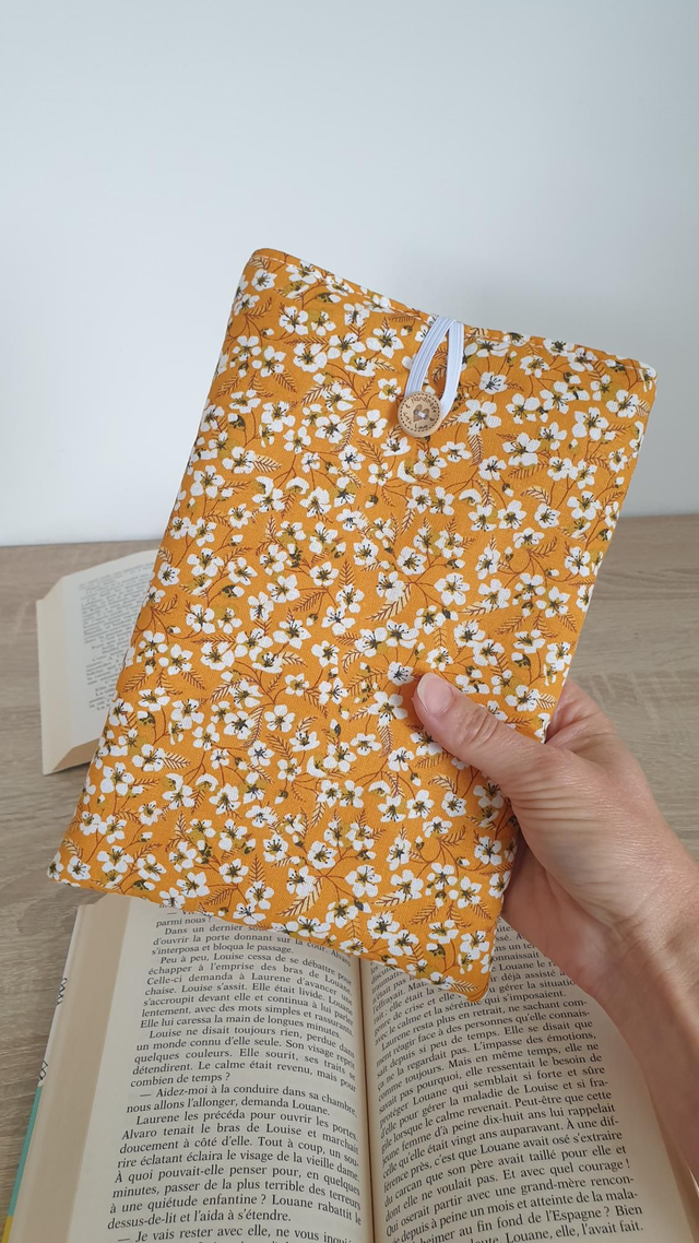 Pochette à livre POCHE ou BROCHE FLEURI JAUNE 