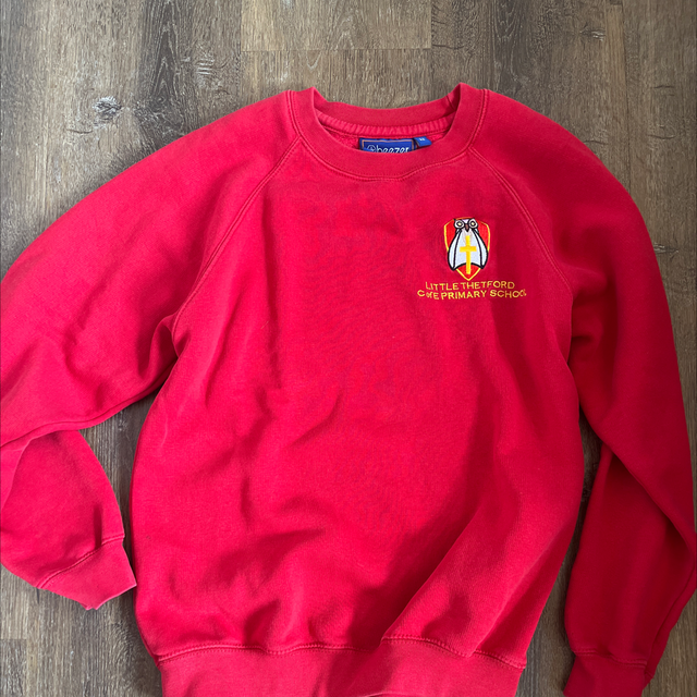 Logo Jumper size 32”