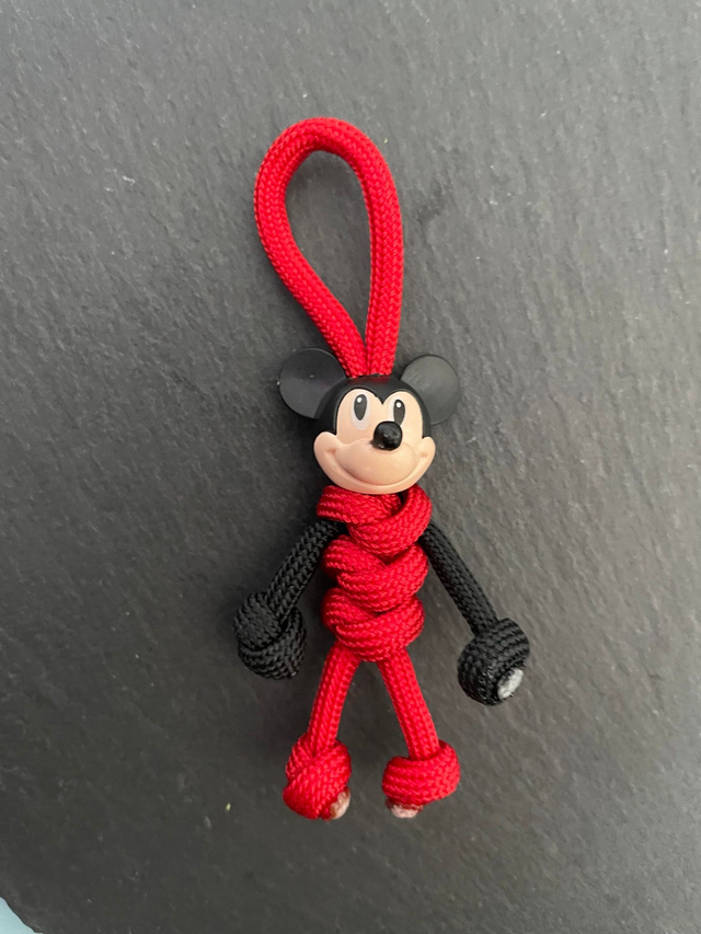 ParaHero - Mickey Mouse