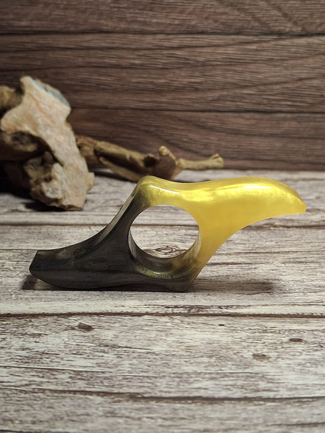 Bague de lecture shuriken en résine epoxy- Book Holder artisanal