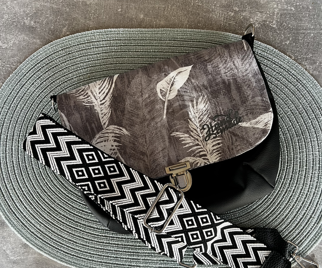 Handtasche Grautöne 