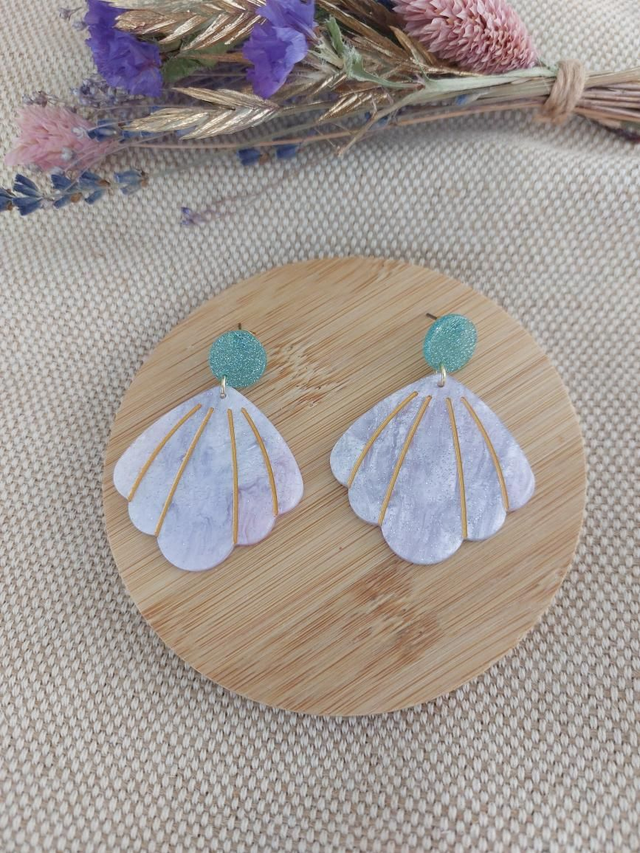 Boucles d&#039;oreilles Nérina lavande clous bleu