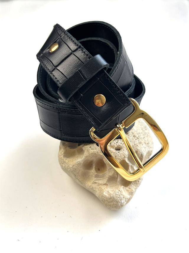Ceinture noire effet croco boucle dorée