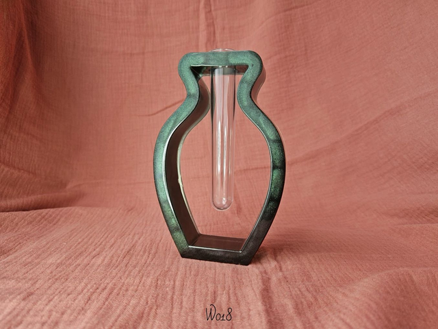 Elegant Emerald (W018)