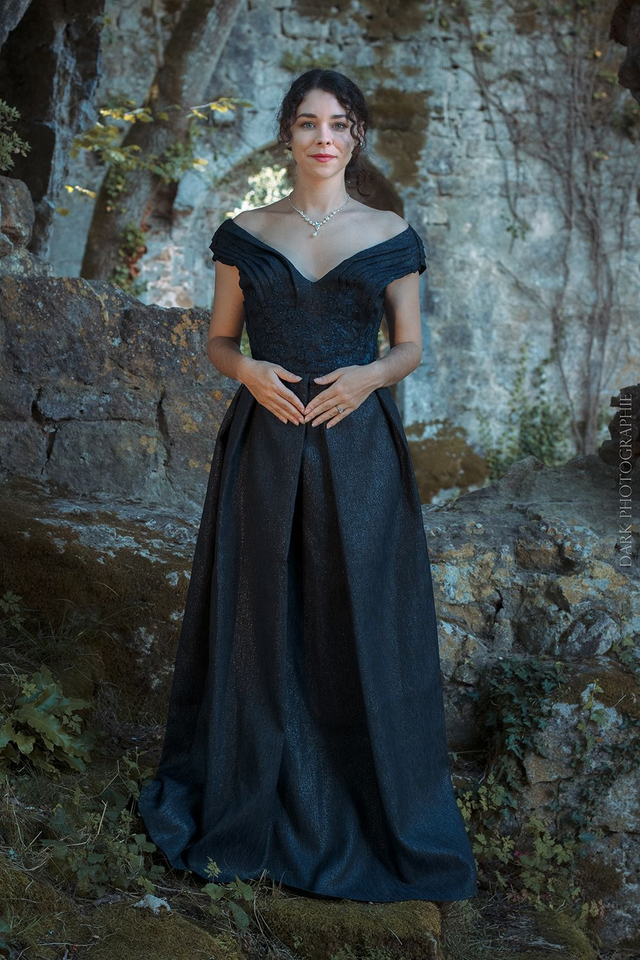 Robe de Soirée Longue Bleu Nuit à Paillettes – Prototype