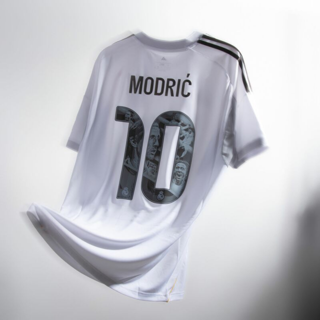 Real Madrid 25/26 Home Modric Special