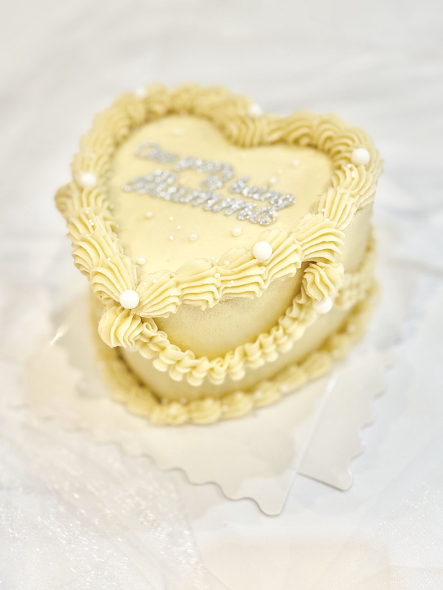 Cream Vintage Heart one year Cake 