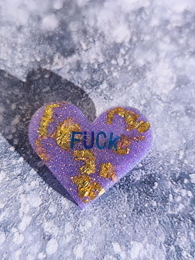 Broche cœur à paillettes S - message : FUCK