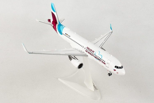 1/200 Airbus A320 Eurowings "Teamflieger" D-AIZS