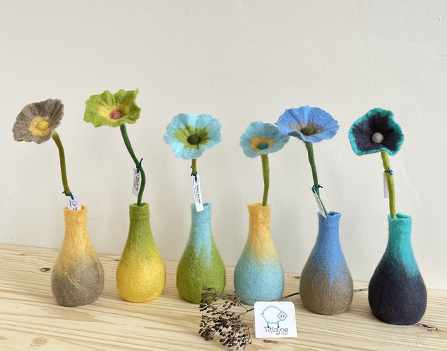 soliflore - mini vase et sa fleur éternelle- déco d'intérieur en feutre de laine