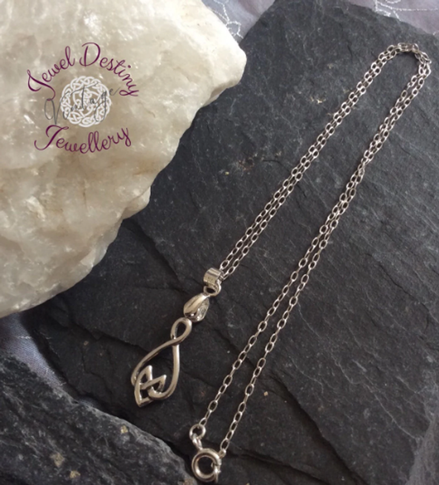 Celtic Knot Sterling Silver Kit Heath Pendant on 16" Chain Necklace Dated 1994