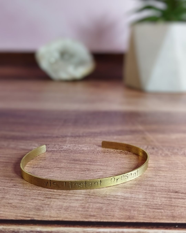 Bracelet mantra" Vis l'instant présent"