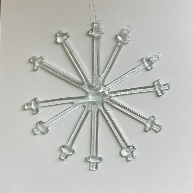 7 : Flocon  15 cm de diamètre 