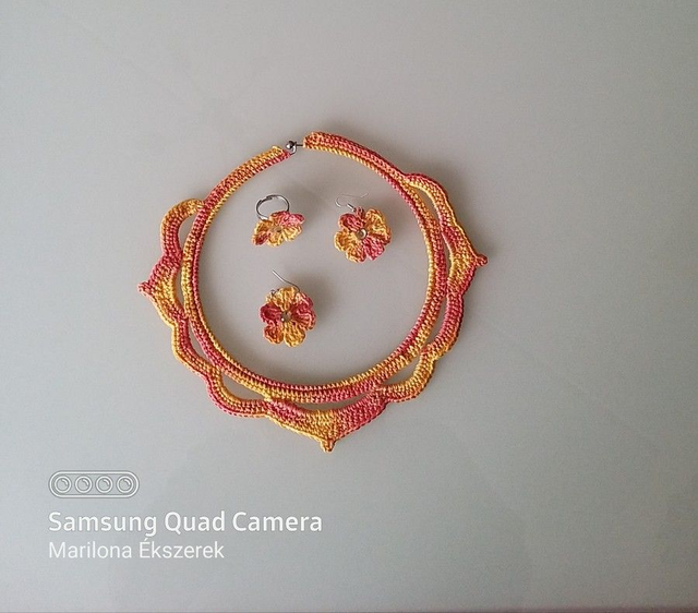 Nyakkarika, 3 részes szett