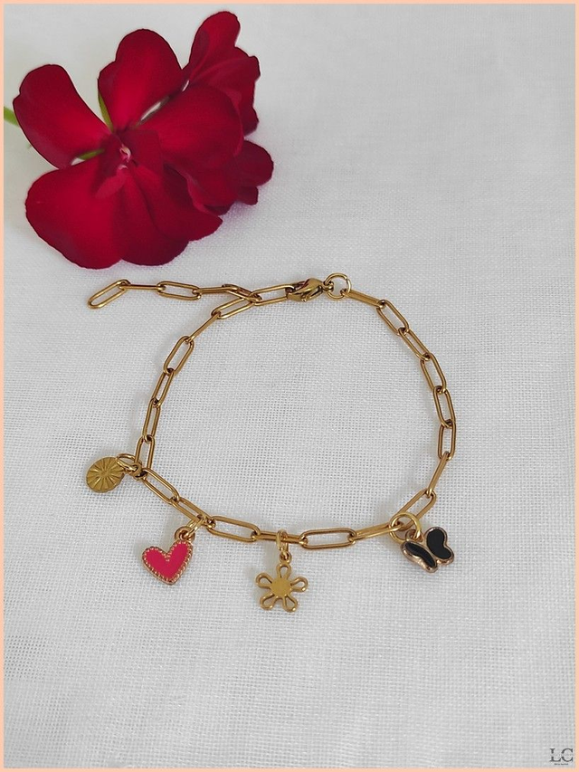 Bracelet chaîne rectangle avec breloques