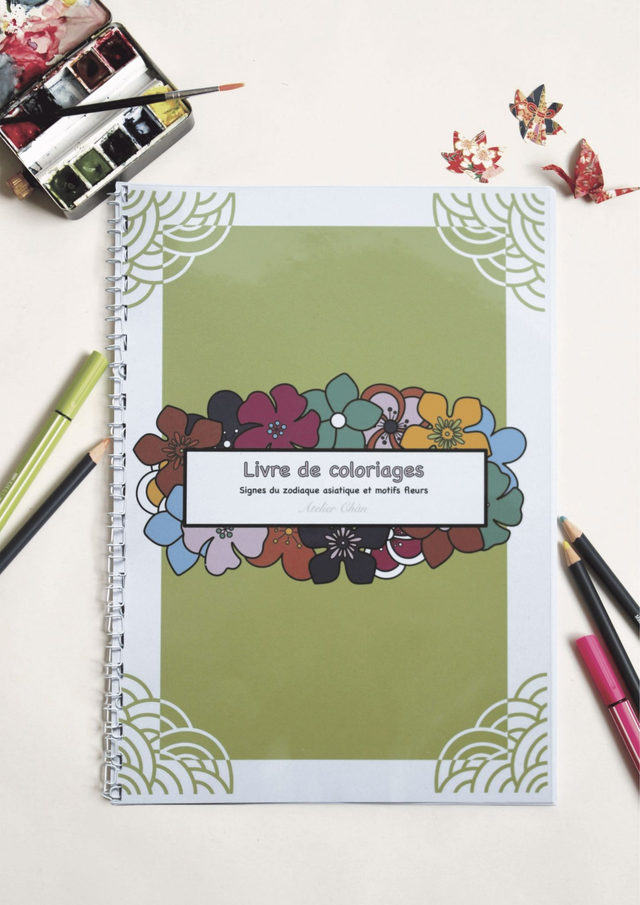 Livre de 13 coloriages « Signes du zodiaque asiatique et motifs fleurs » 