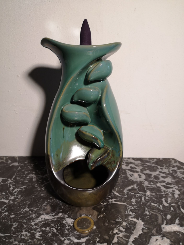 CASCADE Fontaine à encens