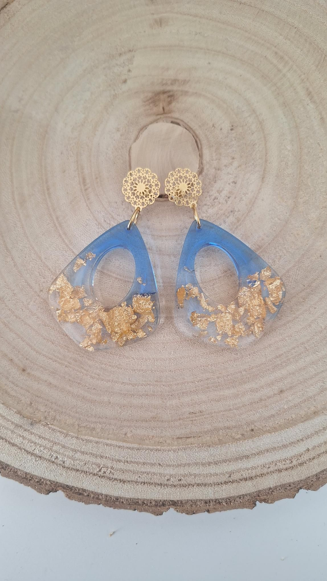 Boucles d'oreilles rosaces gouttes bleu/feuille d'or 