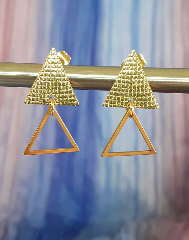 Trojkat Petites Boucles d'Oreilles dorées, petit triangle.