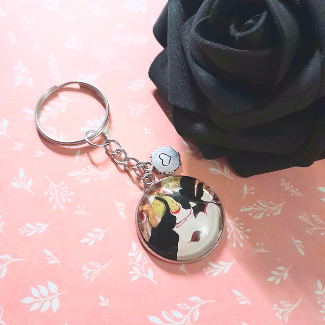 BAISER SUBTIL - Porte-clés - Métal argenté, noir et beige